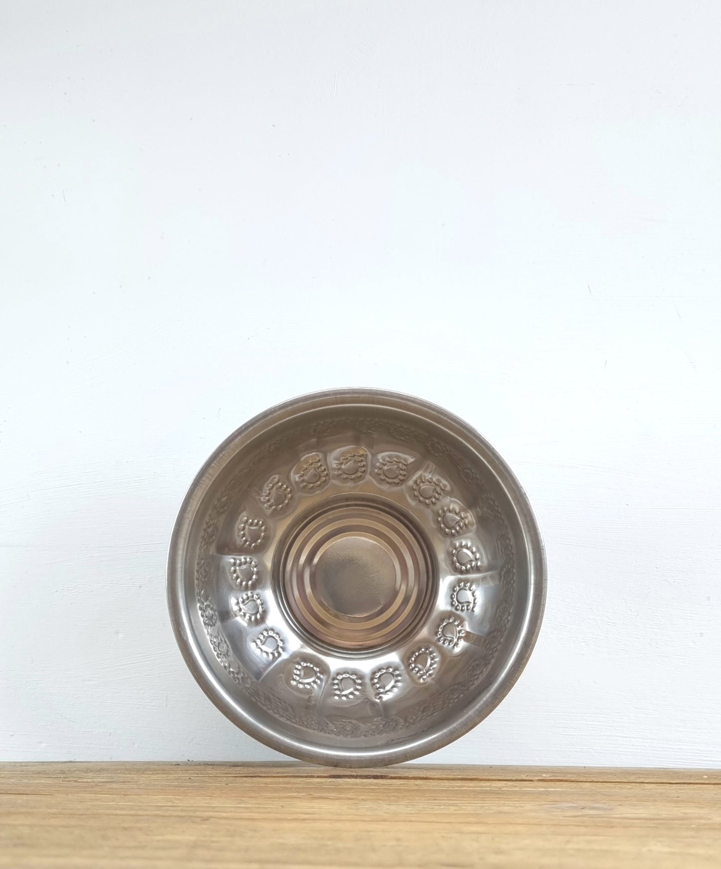 Stainless steel bowl