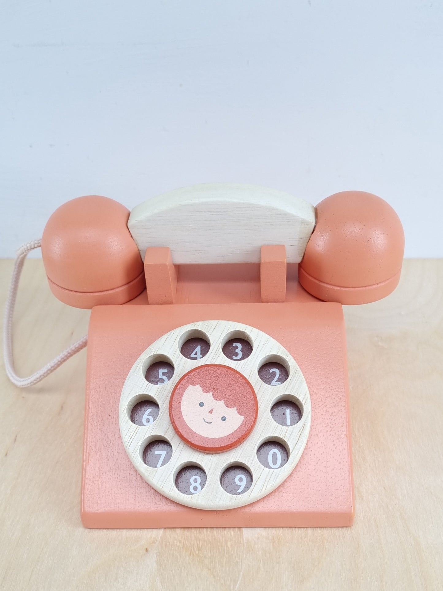 Ring ring telephone