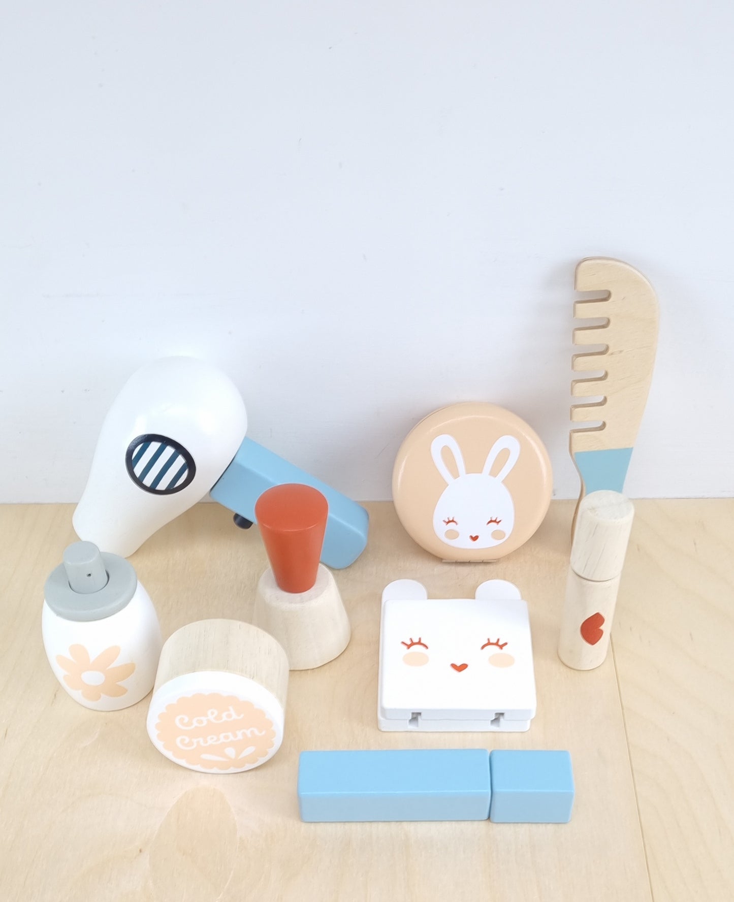 Bunny make up set