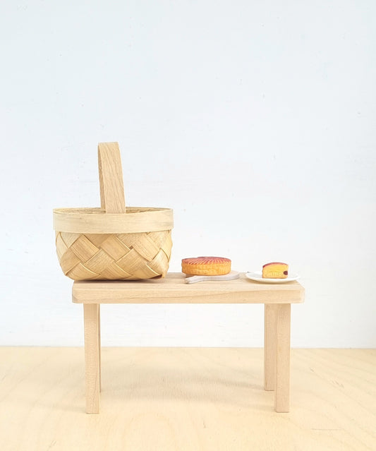 Mini woven basket