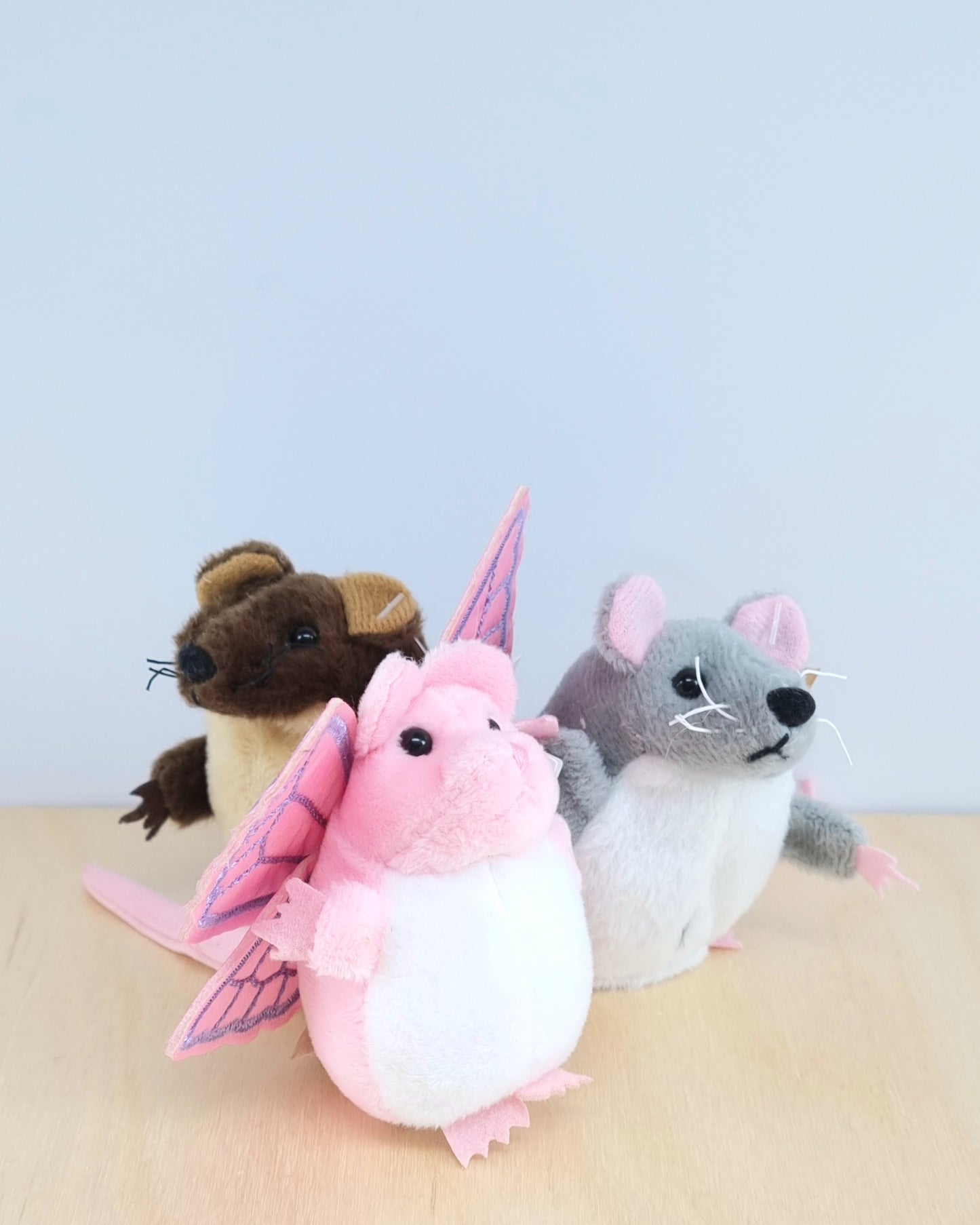 Mouse finger puppet