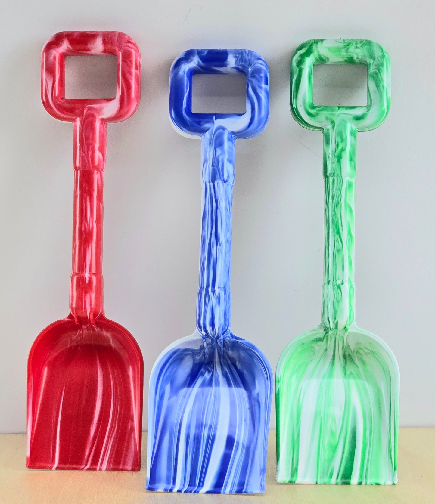 Plastic spade