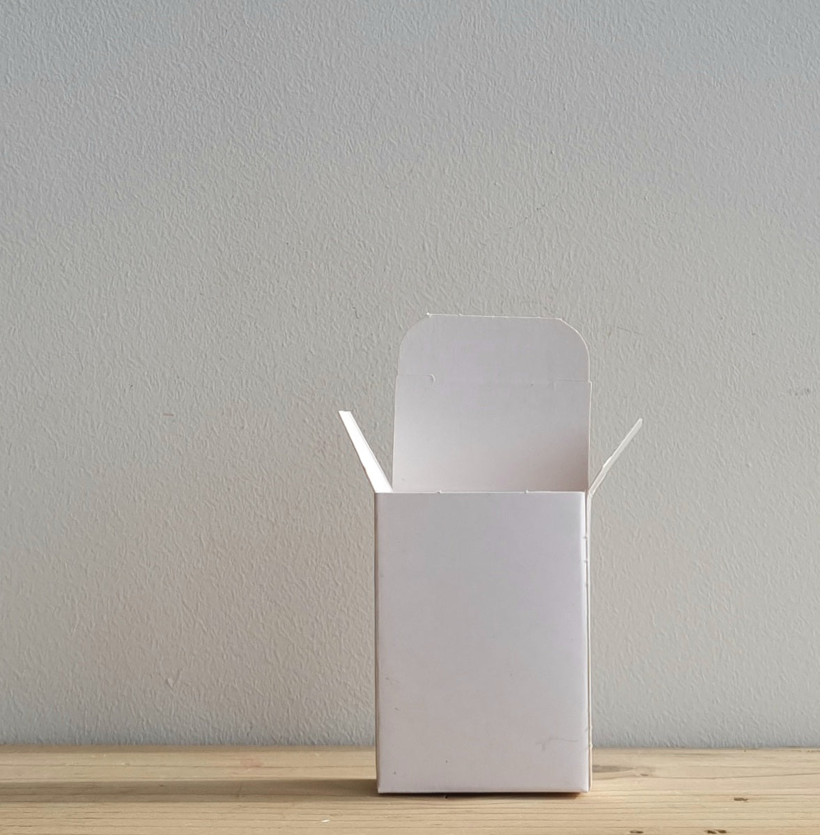 10 x White box