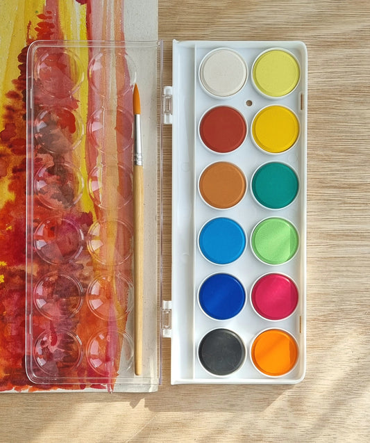 12 gouaches