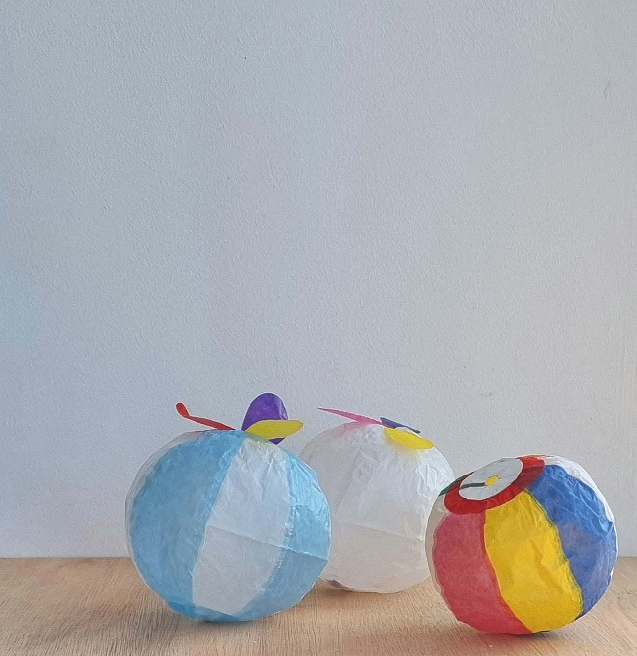 Set of 3 paper balloons