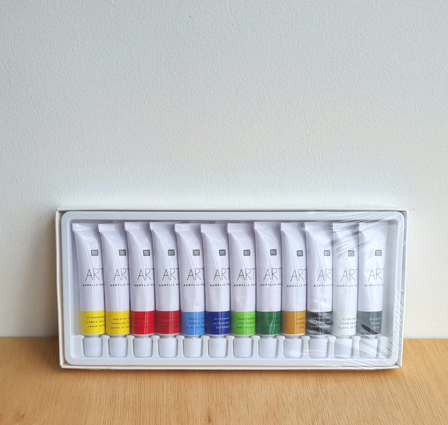 12 acrylic paint tubes