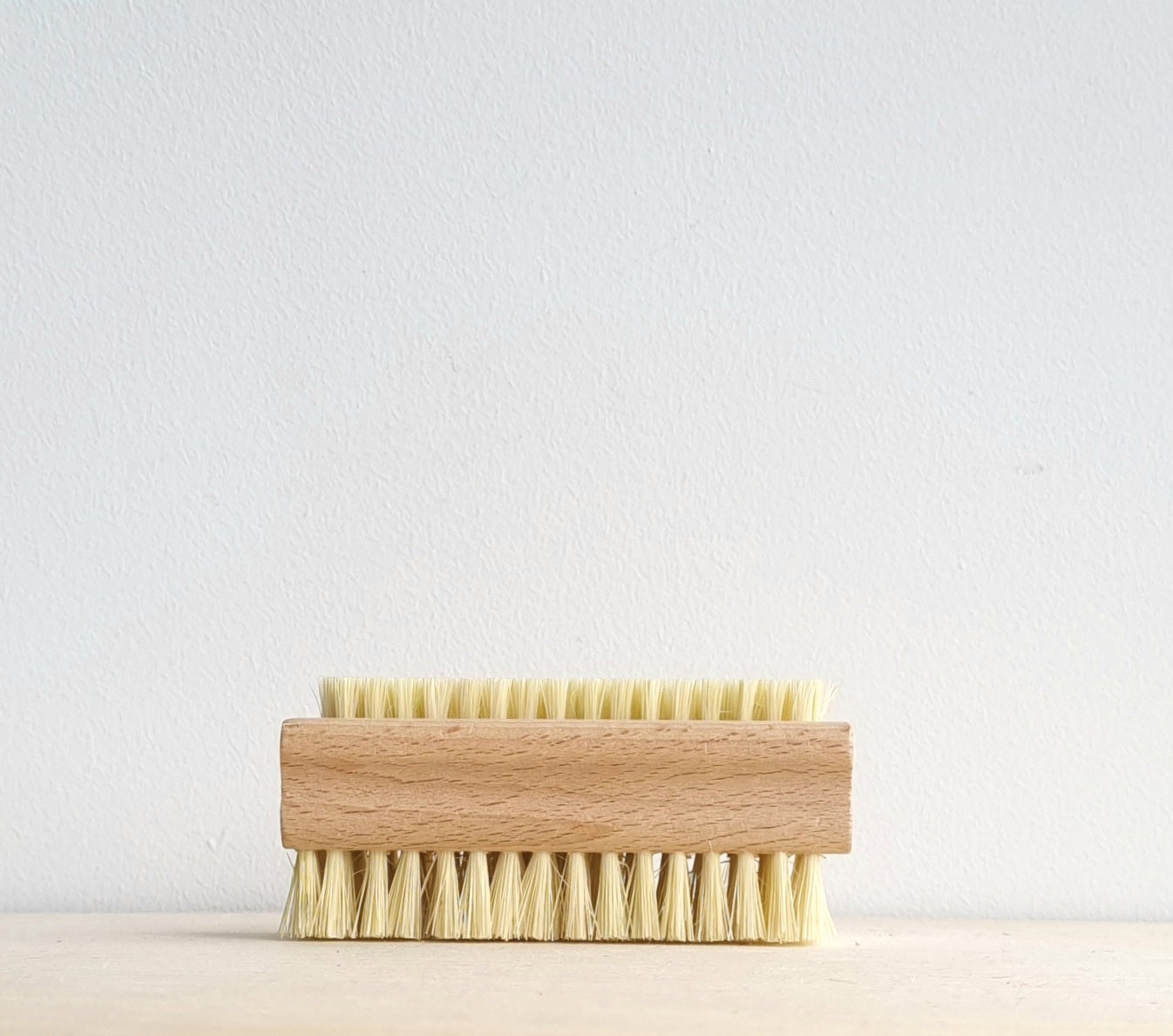 Nail brush