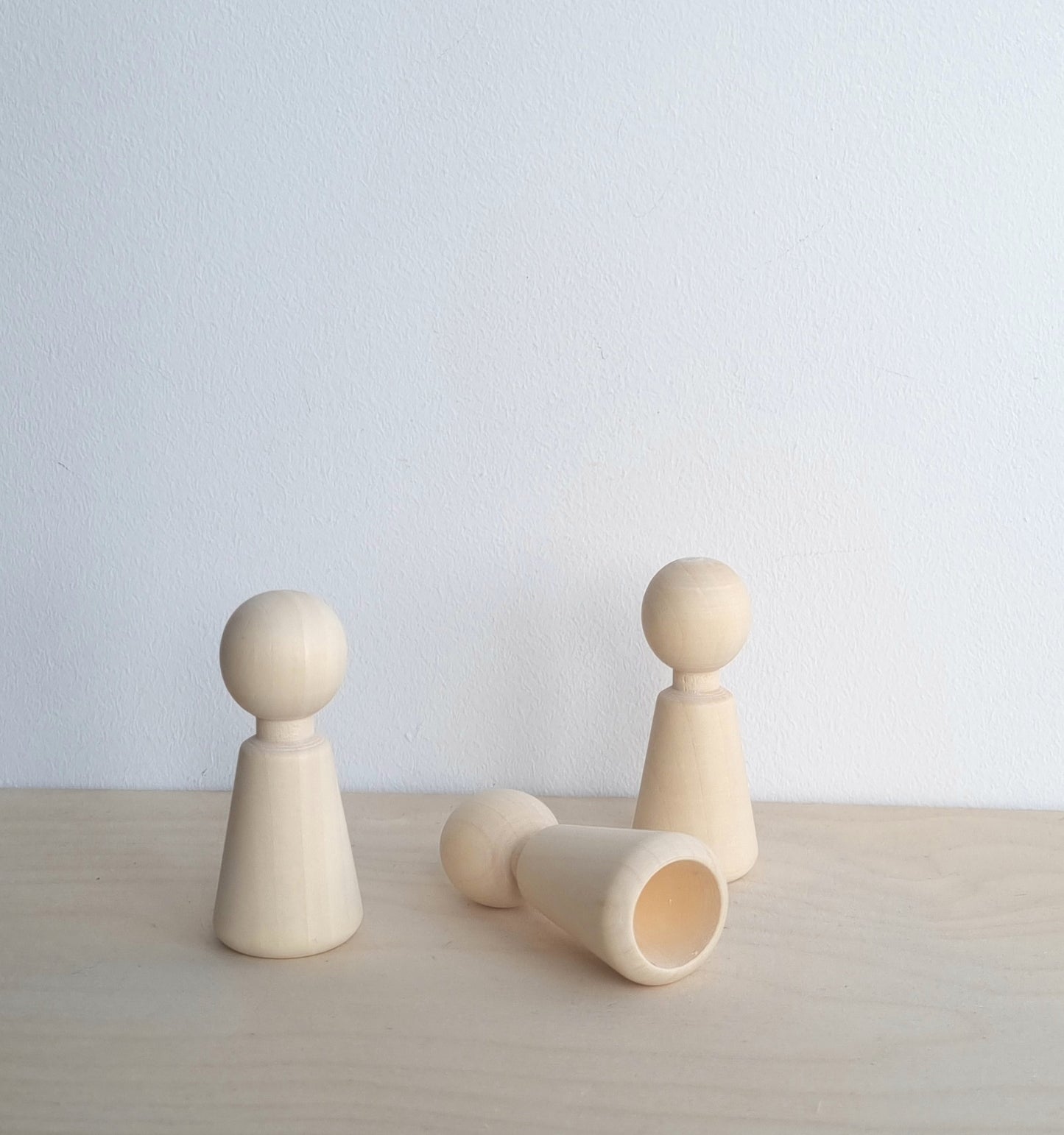 Wooden peg puppets to make