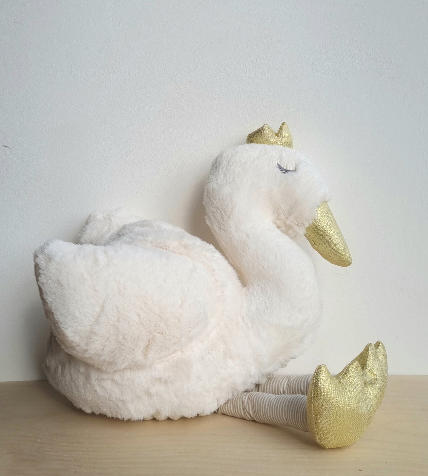Sleeping swan