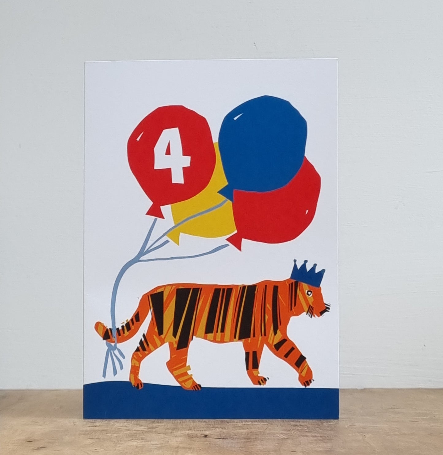 Tiger with 4 balloons