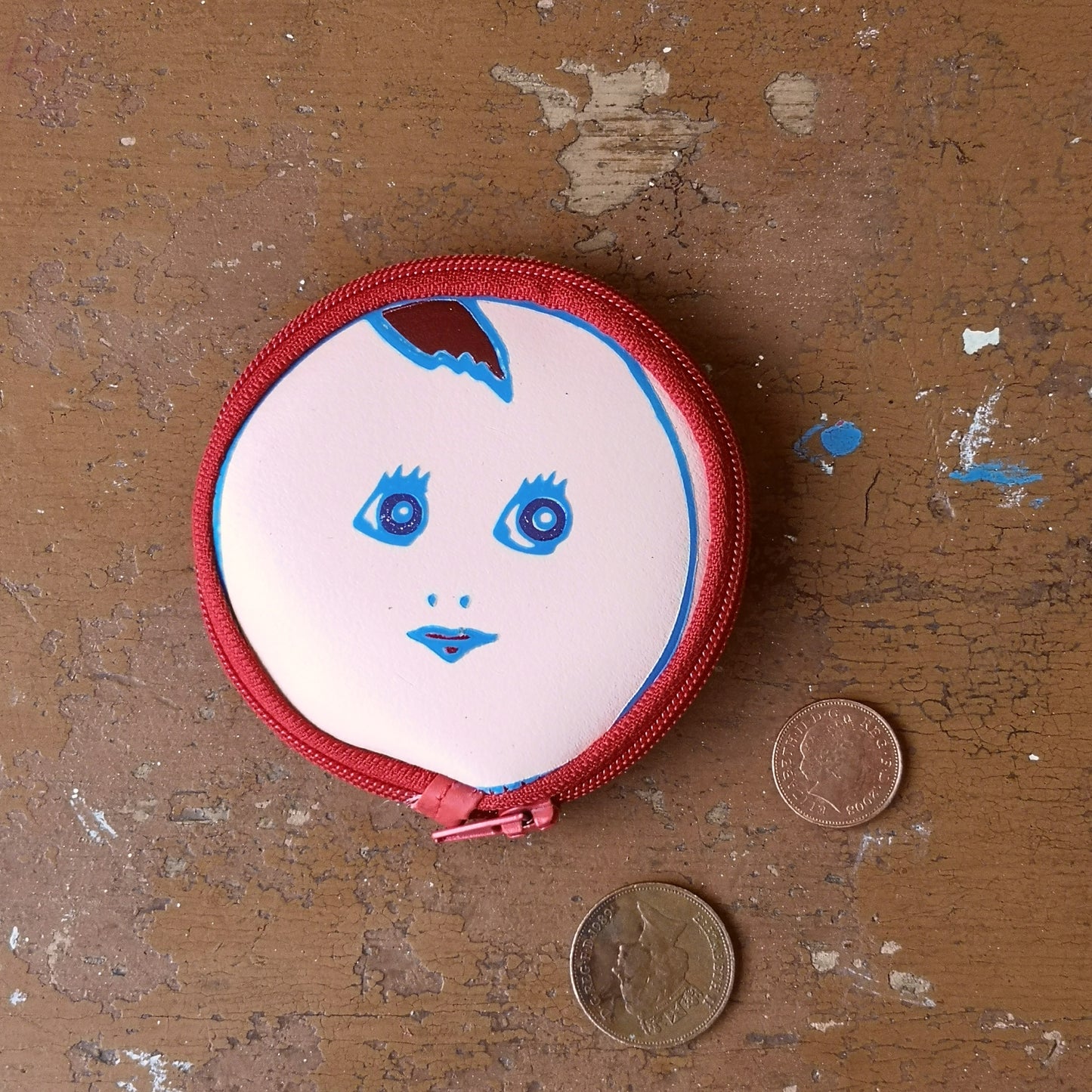 Moon face purse