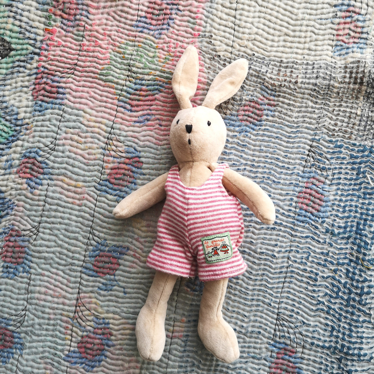 La grande famille cuddle toy