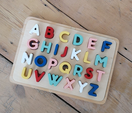 Multi language alphabet puzzle