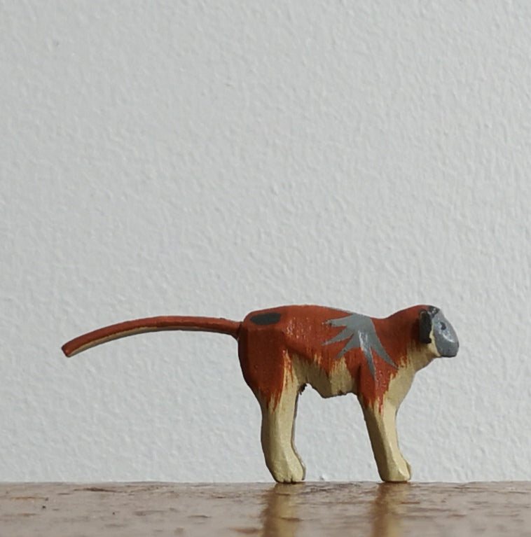 Mini wooden wild animals