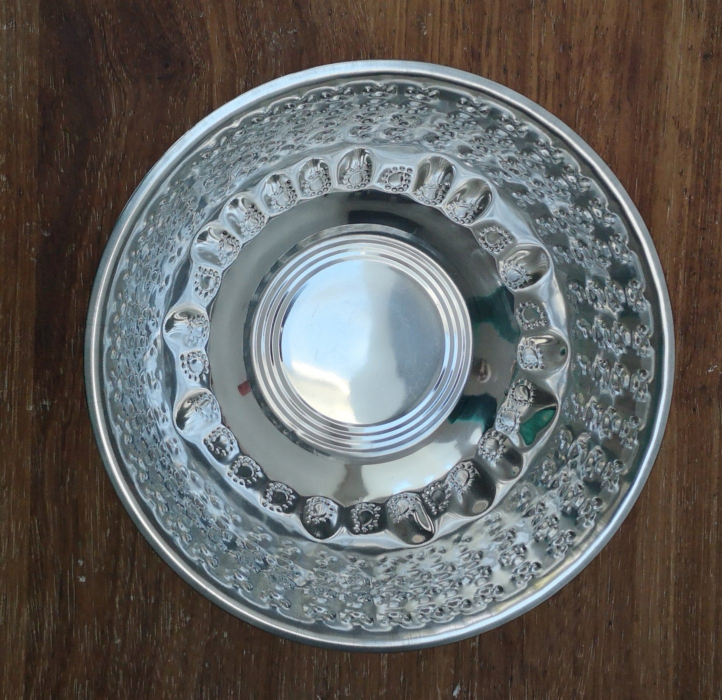 Stainless steel salad bowl