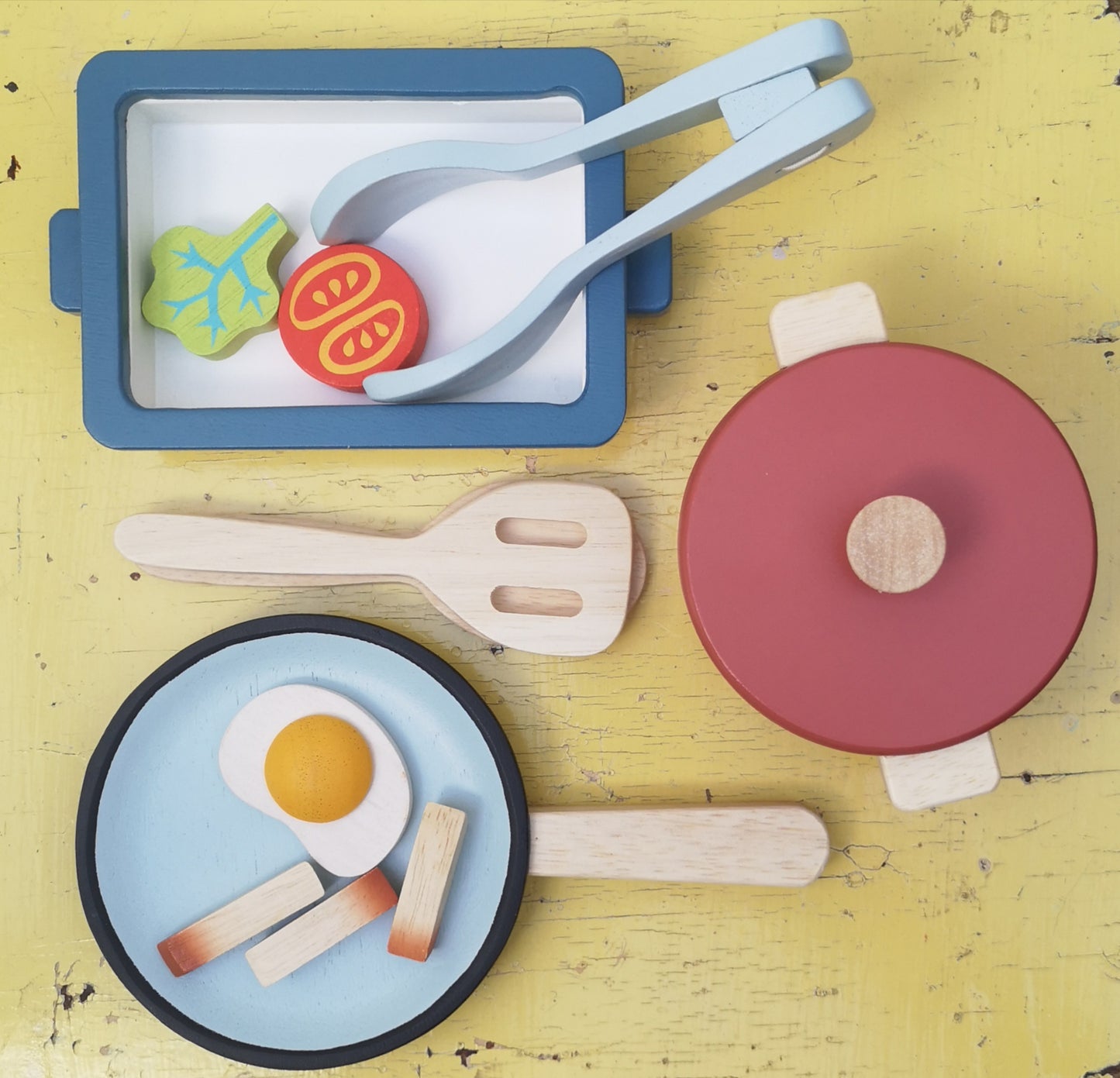Wooden pots and pans