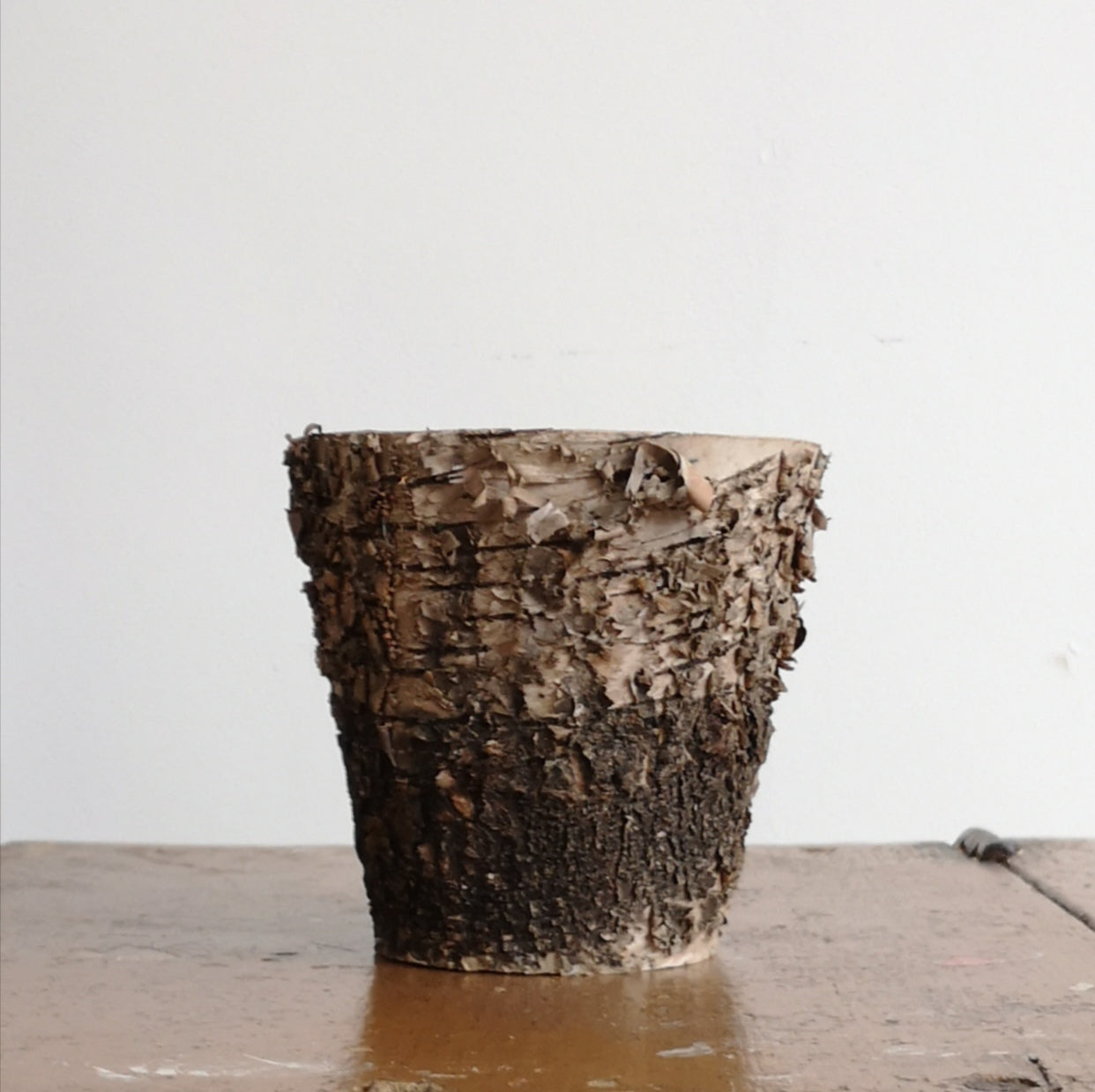 Bark flower pot