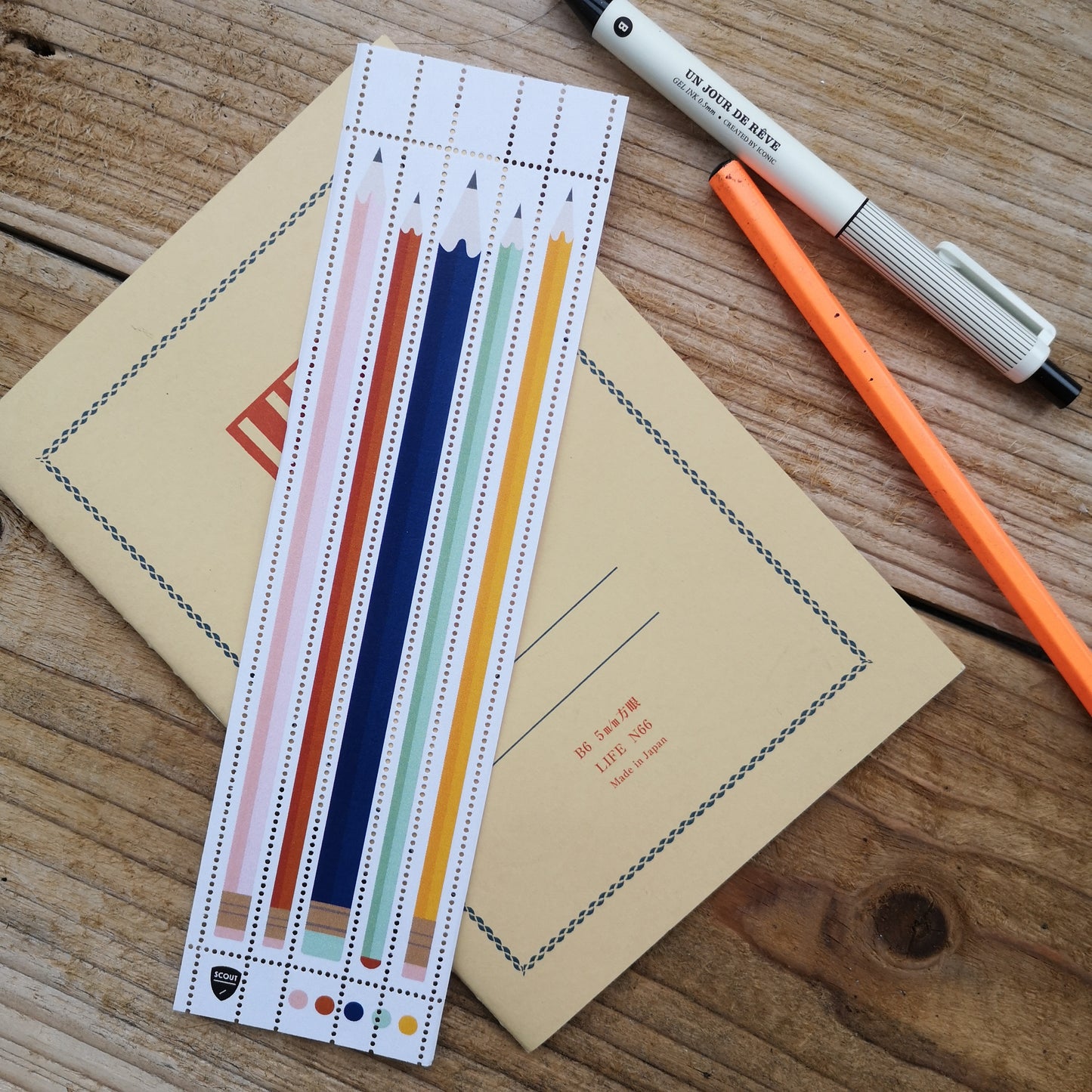5 pencils collectable stamps