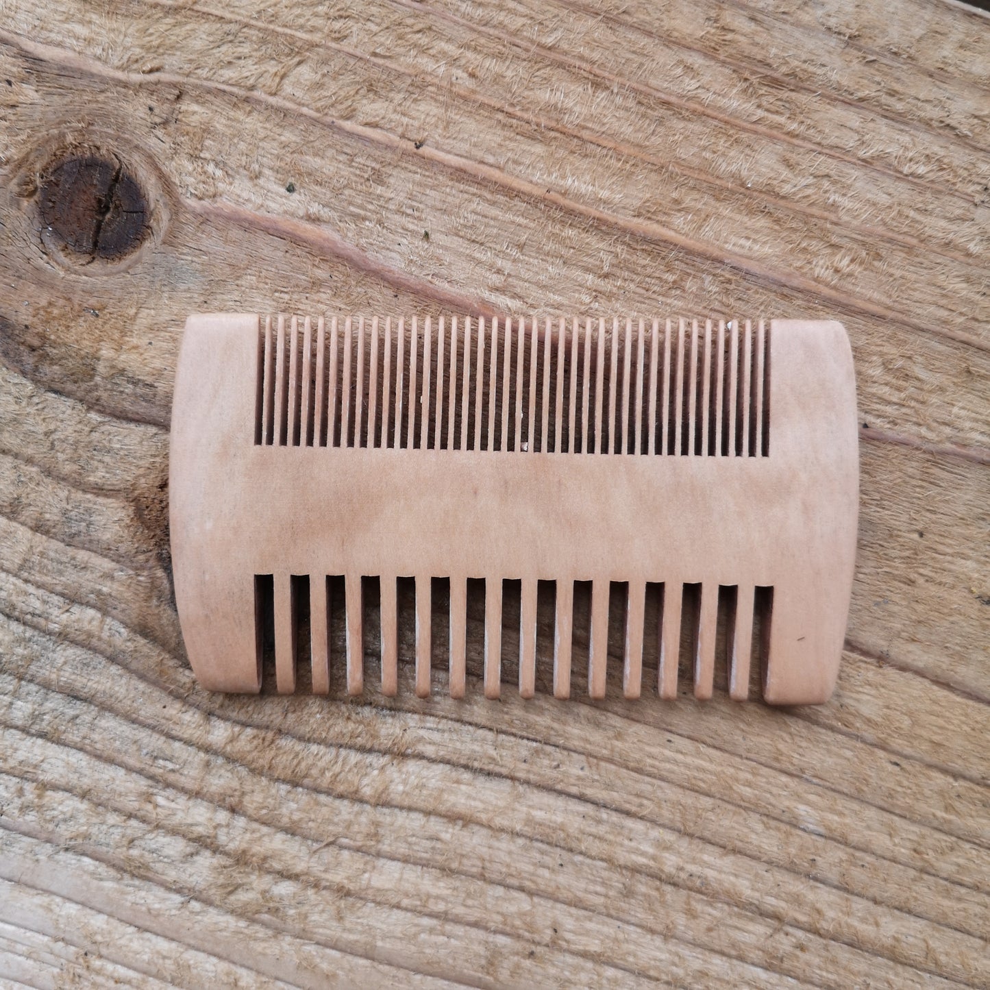 Beard comb