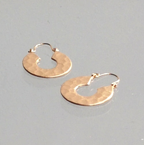 Hammered fat gold hoops