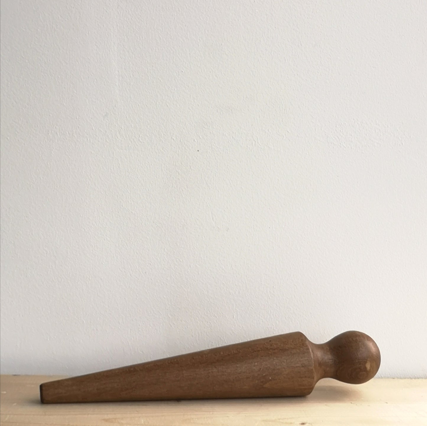 Wooden dibber