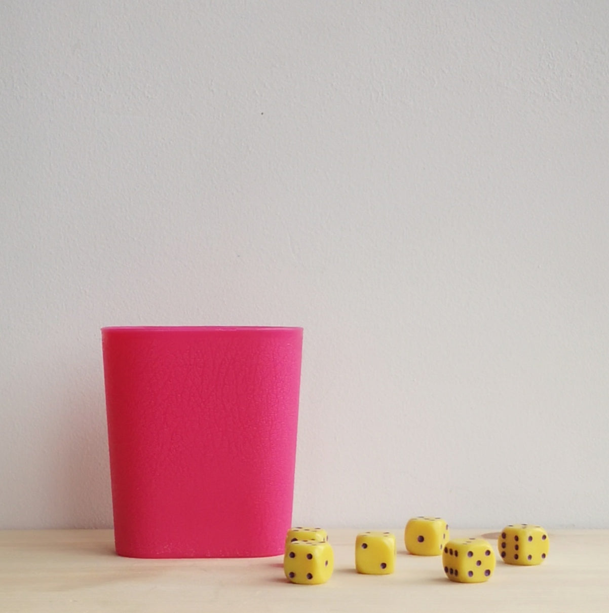 Cup and 6 dice