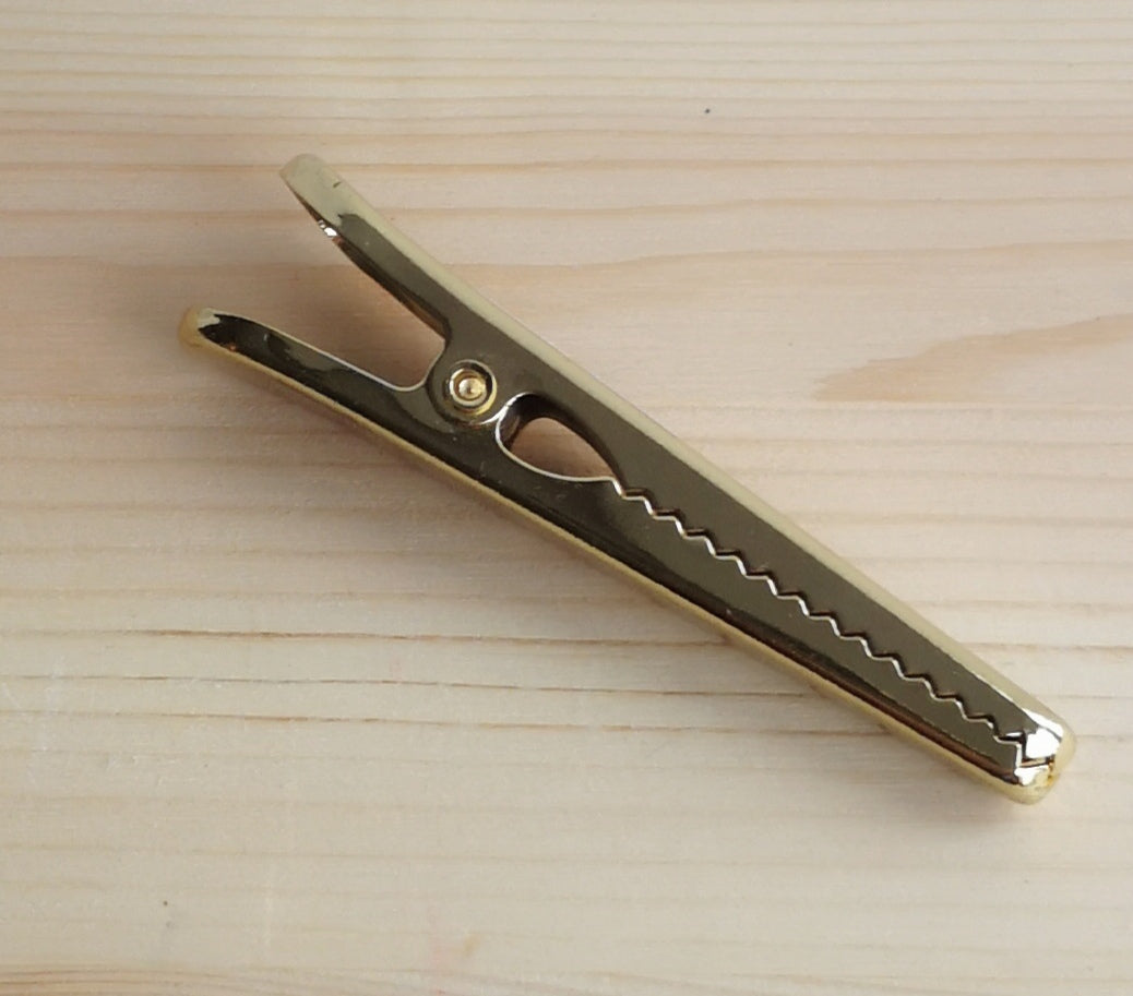 Gold clip