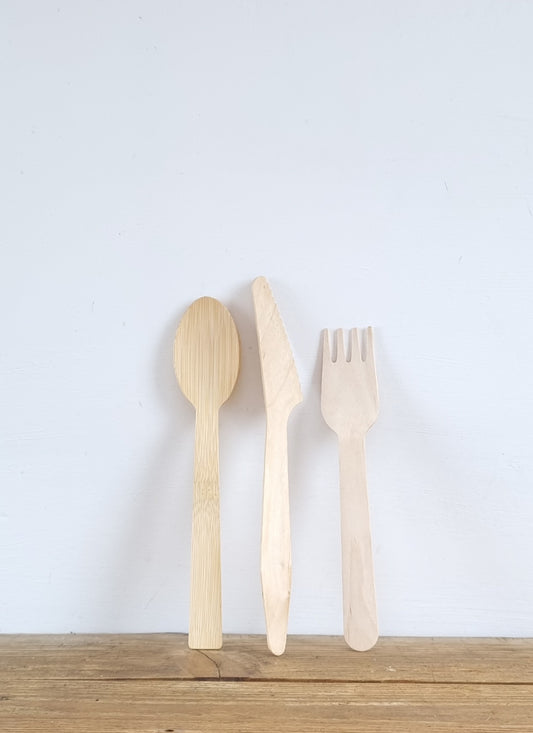 Single use cutlery