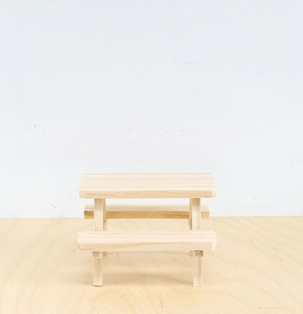 Mini table with benches