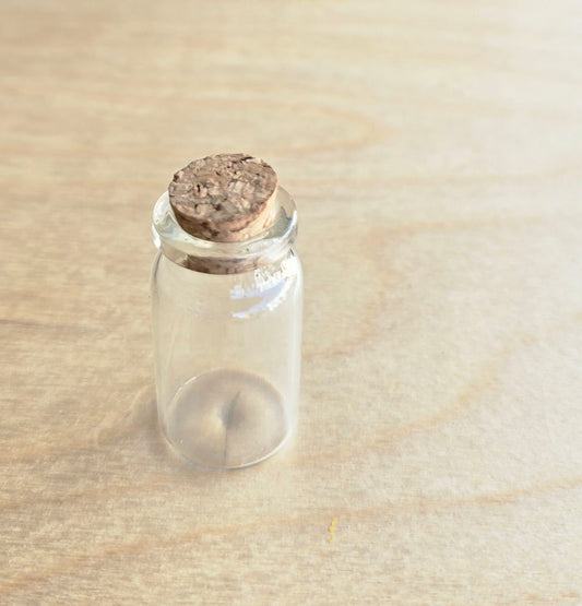 Mini cork bottle