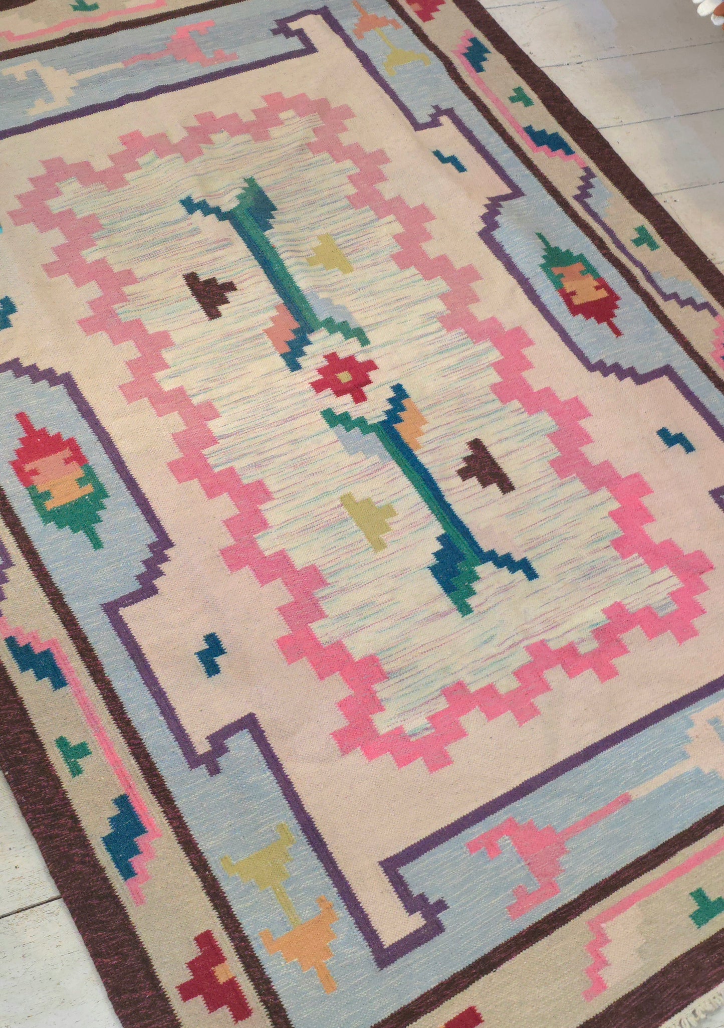 Vintage graphics rug