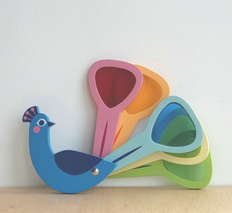 Colour changing peacock