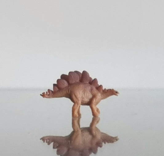 Mini stegasaurus
