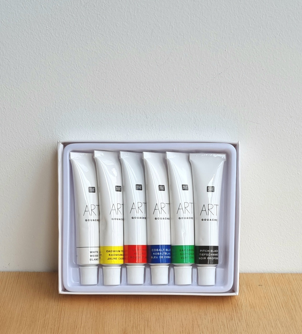 6 basic acrylic paint tubes