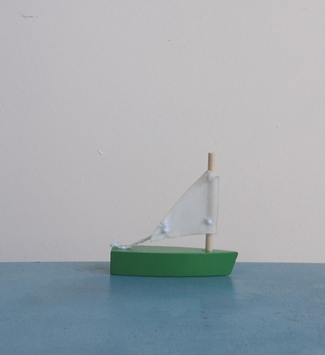 Mini sail boat