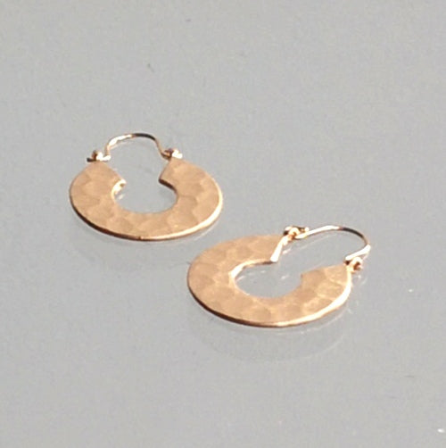 Hammered fat gold hoops